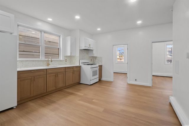 6805 NEWKIRK AVE, North Bergen, NJ 07047