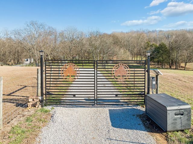 6771 Bethesda Arno Rd, Thompsons Station, TN 37179