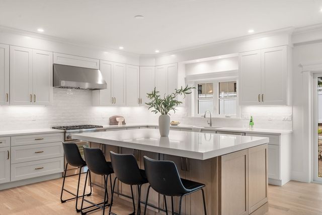 170 Westminster Ave, Watertown, MA 02472