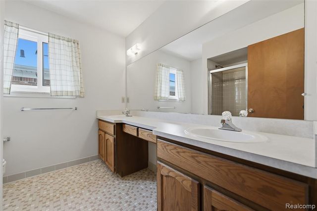 15180 Raphael Terrace, Warren, MI 48088