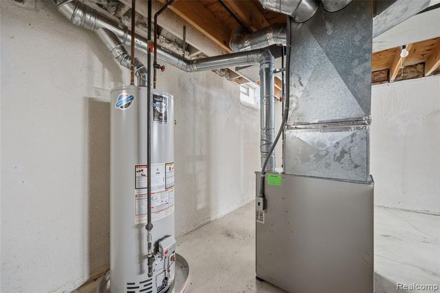 15180 Raphael Terrace, Warren, MI 48088