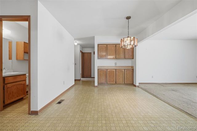 15180 Raphael Terrace, Warren, MI 48088