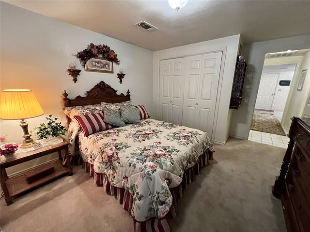 104 E Little Street, Hamilton, TX 76531