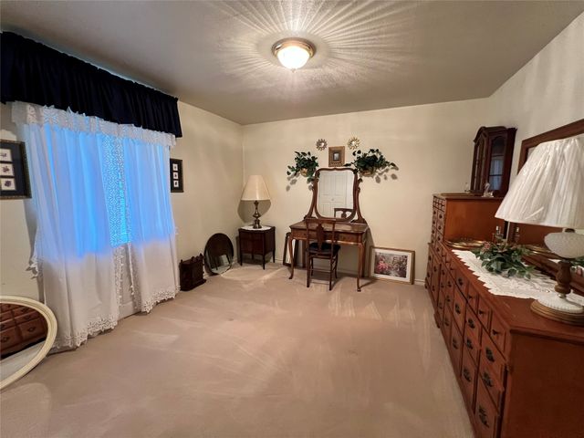 104 E Little Street, Hamilton, TX 76531