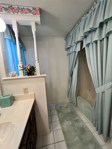 104 E Little Street, Hamilton, TX 76531