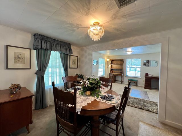 104 E Little Street, Hamilton, TX 76531