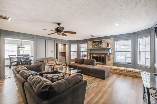 6906 Pebble Beach Drive, Houston, TX 77069