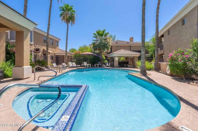 1411 E Orangewood Avenue 105, Phoenix, AZ 85020