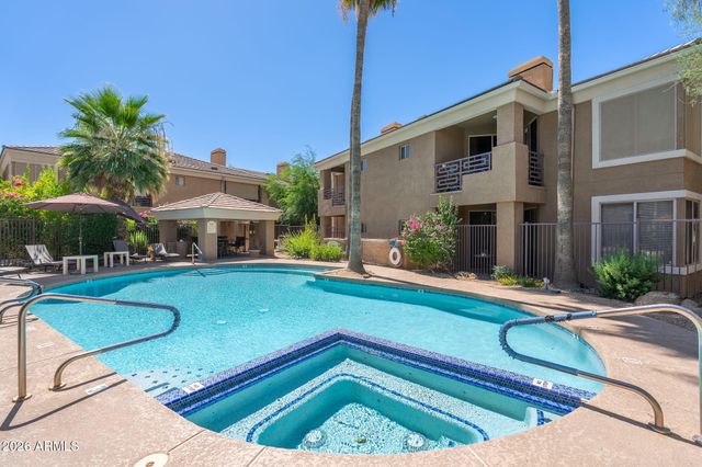 1411 E Orangewood Avenue 105, Phoenix, AZ 85020