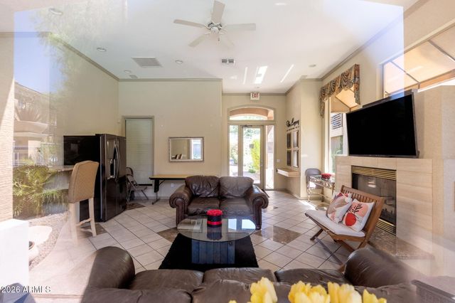 1411 E Orangewood Avenue 105, Phoenix, AZ 85020