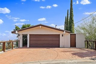 5160 Medina Road, Woodland Hills (los Angeles), CA 91364