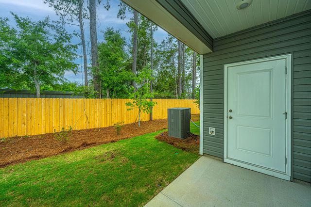 1302 Twin Rivers Drive, Wando, SC 29492