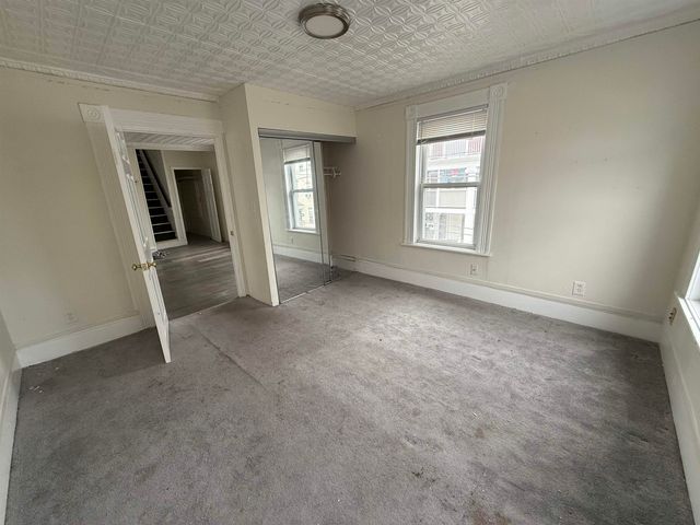 521 Wilson Street, Manchester, NH 03103