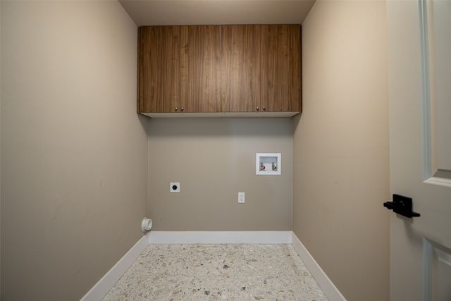 9616 Greensprint Drive, Dallas, TX 75238