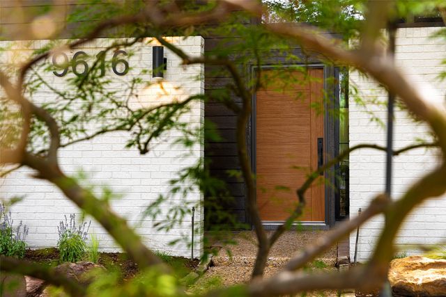 9616 Greensprint Drive, Dallas, TX 75238