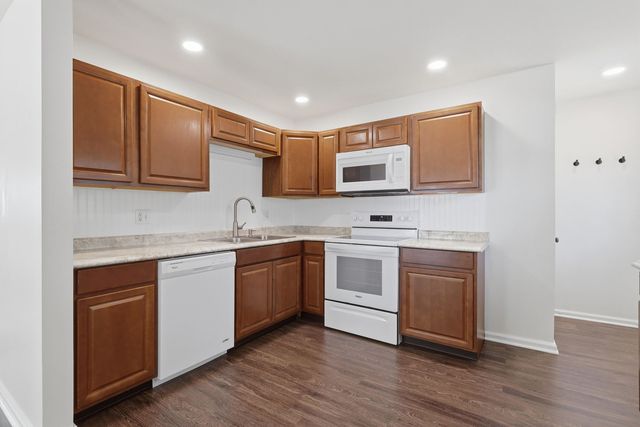 2319 Pinehurst Drive, Bettendorf, IA 52722