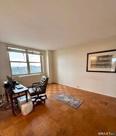 1 Strawberry Hill Court 10H, Stamford, CT 06902
