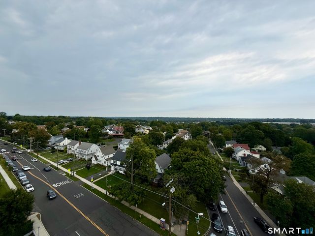 1 Strawberry Hill Court 10H, Stamford, CT 06902