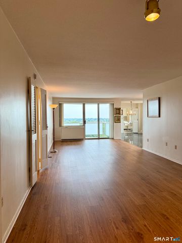 1 Strawberry Hill Court 10H, Stamford, CT 06902