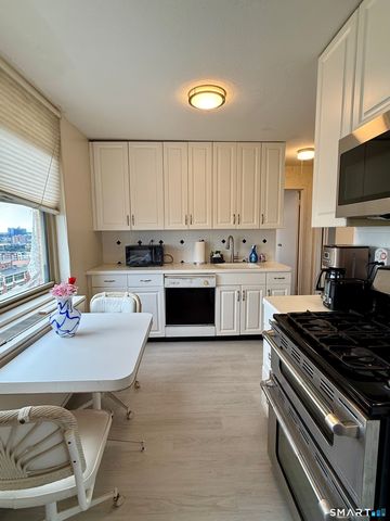 1 Strawberry Hill Court 10H, Stamford, CT 06902
