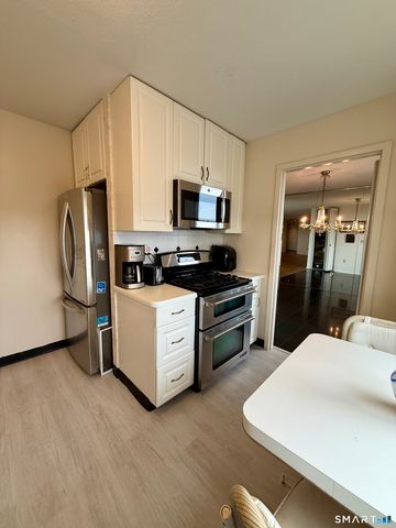 1 Strawberry Hill Court 10H, Stamford, CT 06902
