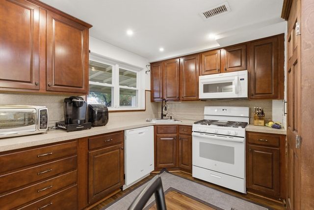 91 Gerald Ave, Brockton, MA 02302
