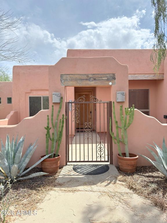 1127 E JOY RANCH Road, Phoenix, AZ 85086 — photo 2