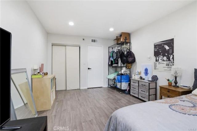 18530 Hatteras Street 337, Tarzana, CA 91356