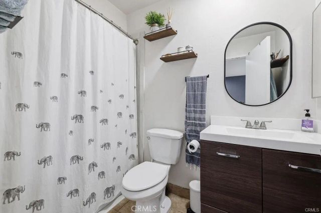 18530 Hatteras Street 337, Tarzana, CA 91356