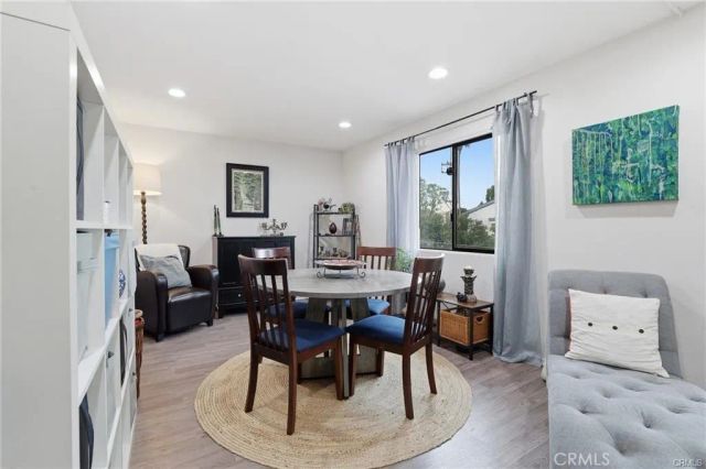18530 Hatteras Street 337, Tarzana, CA 91356