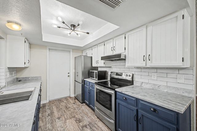 2956 W SANDRA Terrace, Phoenix, AZ 85053