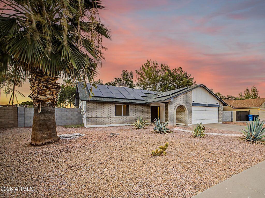 Image 2 of property listing at 2956 W SANDRA Terrace, Phoenix, AZ 85053