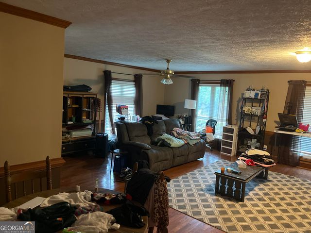 905 Strawberry Drive, Ellenwood, GA 30294