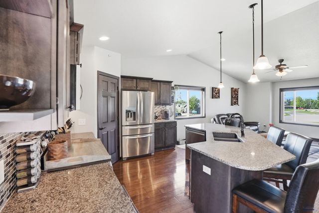 3580 BLACKPOWDER RD, Rapid City, SD 57703