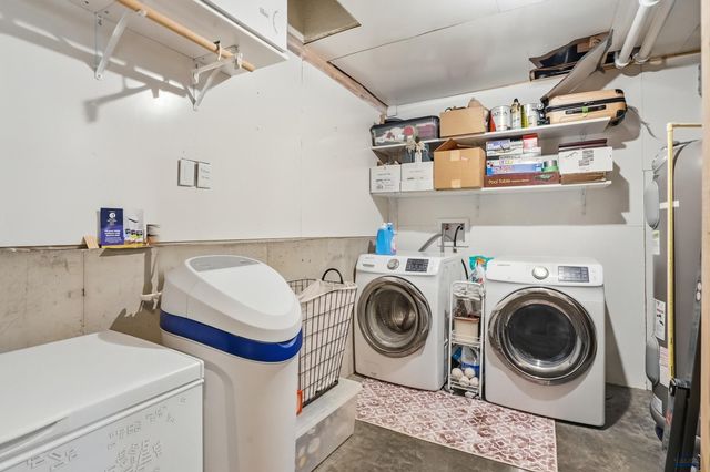 3580 BLACKPOWDER RD, Rapid City, SD 57703