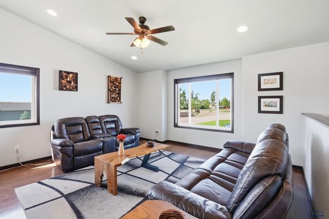 3580 BLACKPOWDER RD, Rapid City, SD 57703