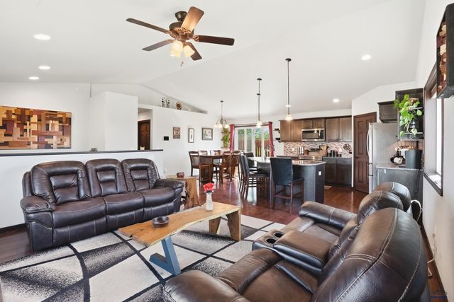 3580 BLACKPOWDER RD, Rapid City, SD 57703