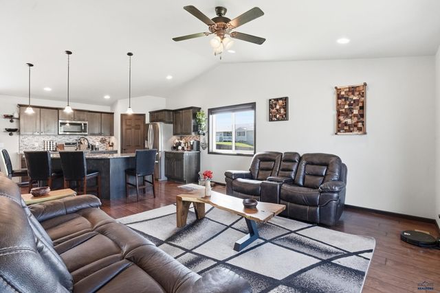 3580 BLACKPOWDER RD, Rapid City, SD 57703