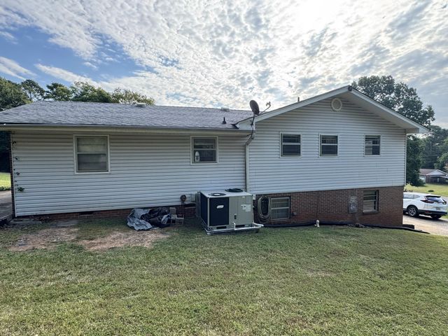 30 Talley Hill Lane, Rossville, GA 30741