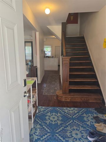 80 Clairmount Street, Detroit, MI 48202