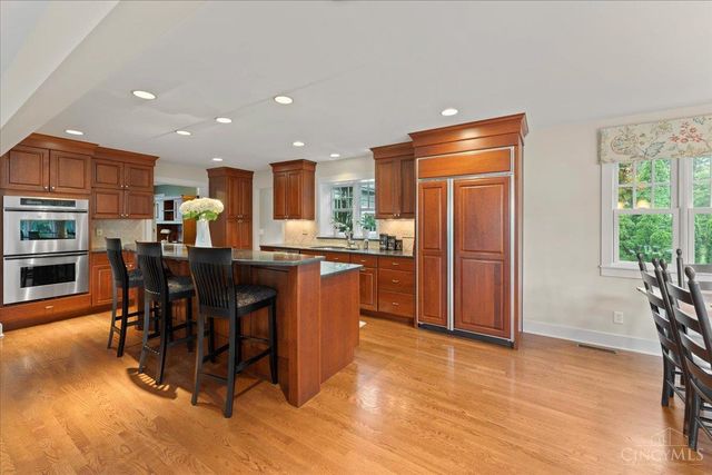 808 Poplar Avenue, Terrace Park, OH 45174