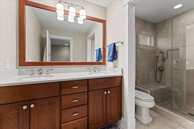 808 Poplar Avenue, Terrace Park, OH 45174