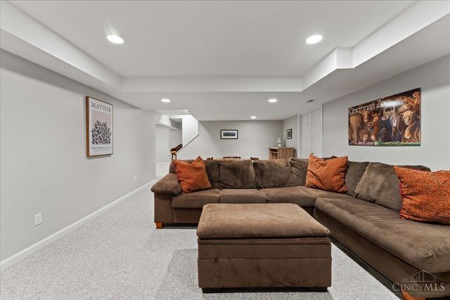 808 Poplar Avenue, Terrace Park, OH 45174