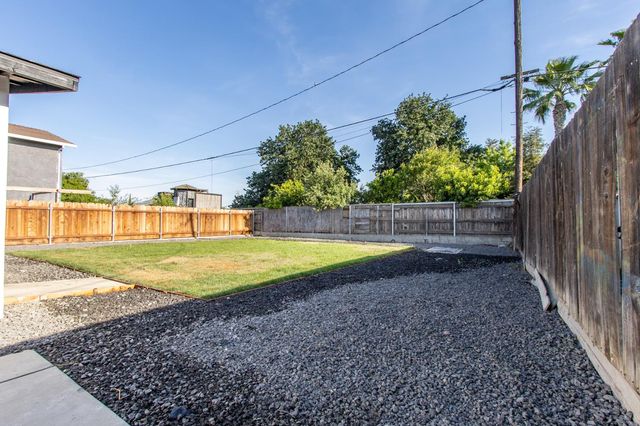 4213 Lucinda Ave, Keyes, CA 95328
