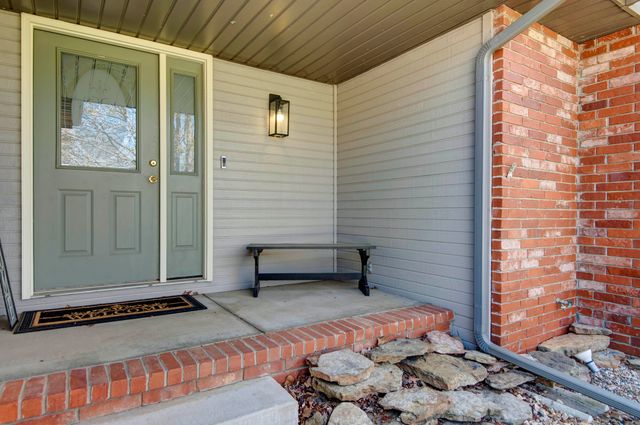 514 S Farm Road 193, Springfield, MO 65809