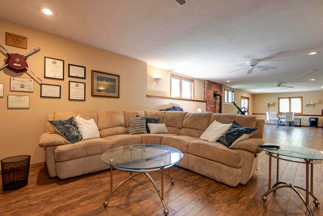 514 S Farm Road 193, Springfield, MO 65809