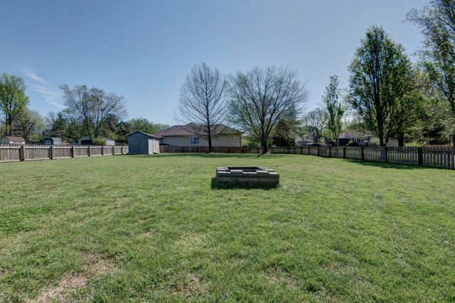 514 S Farm Road 193, Springfield, MO 65809