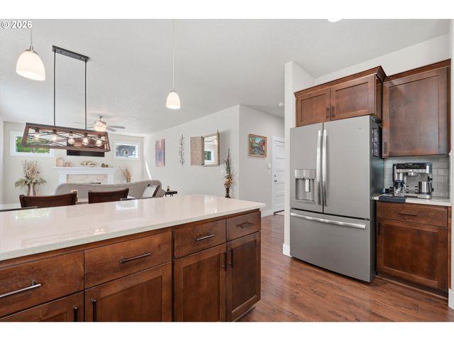 6703 Ne 107TH St, Vancouver, WA 98686