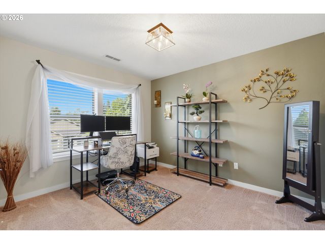 6703 Ne 107TH St, Vancouver, WA 98686