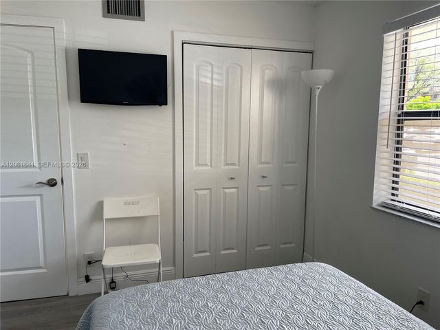 10434 Sunrise Lakes Blvd 107, Sunrise, FL 33322